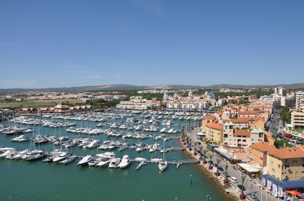 undefined Albufeira 1 Bedroom Apartment 5 min From Falesia Beach and Close to Center! D 10