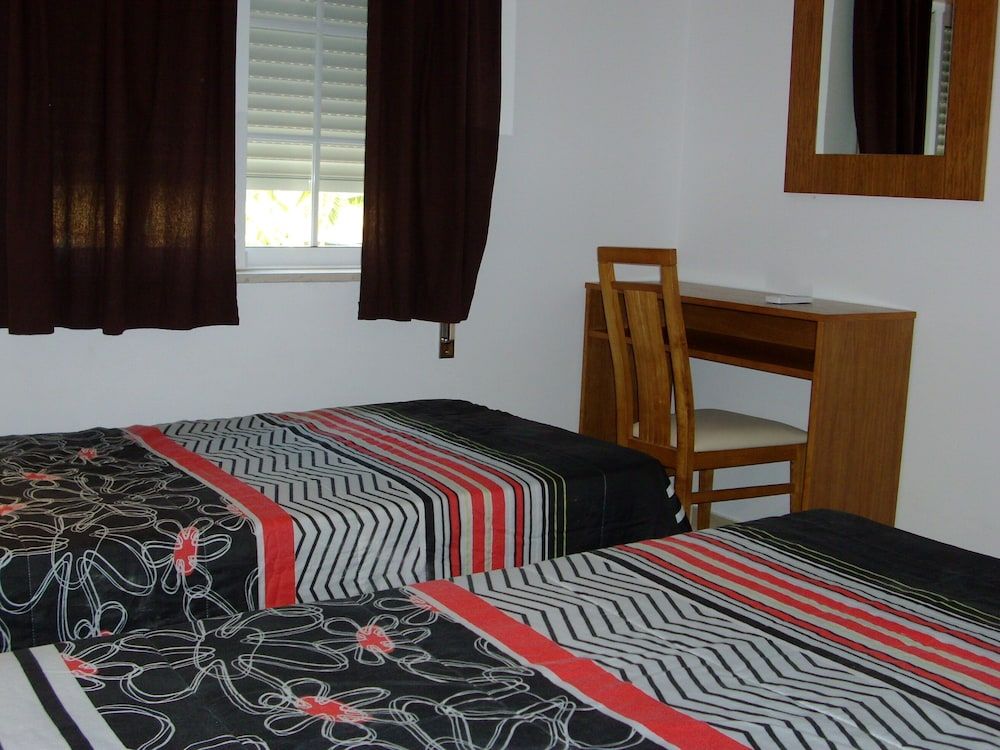 Albufeira 1 Bedroom Apartment 5 min From Falesia Beach and Close to Center! J Apartment, 1 Bedroom, Smoking, Balcony 4