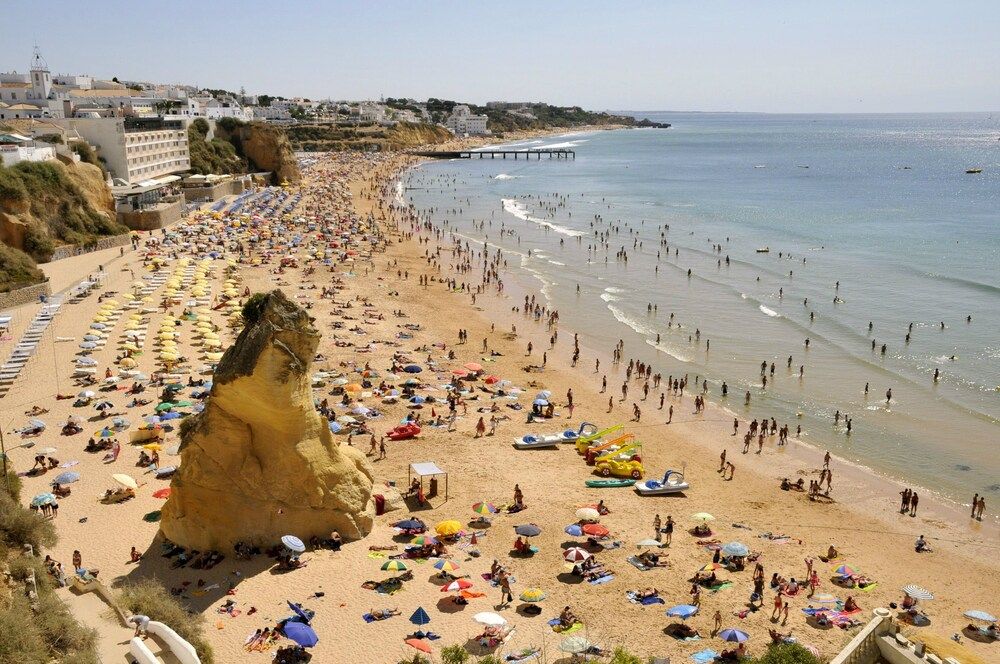 undefined Albufeira 2 Bedroom Apartment 5 min From Falesia Beach and Close to Center! B 5