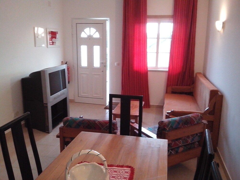 undefined Albufeira 2 Bedroom Apartment 5 min From Falesia Beach and Close to Center! B 10