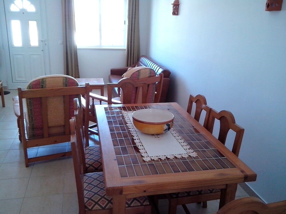 undefined Albufeira 2 Bedroom Apartment 5 min From Falesia Beach and Close to Center! I