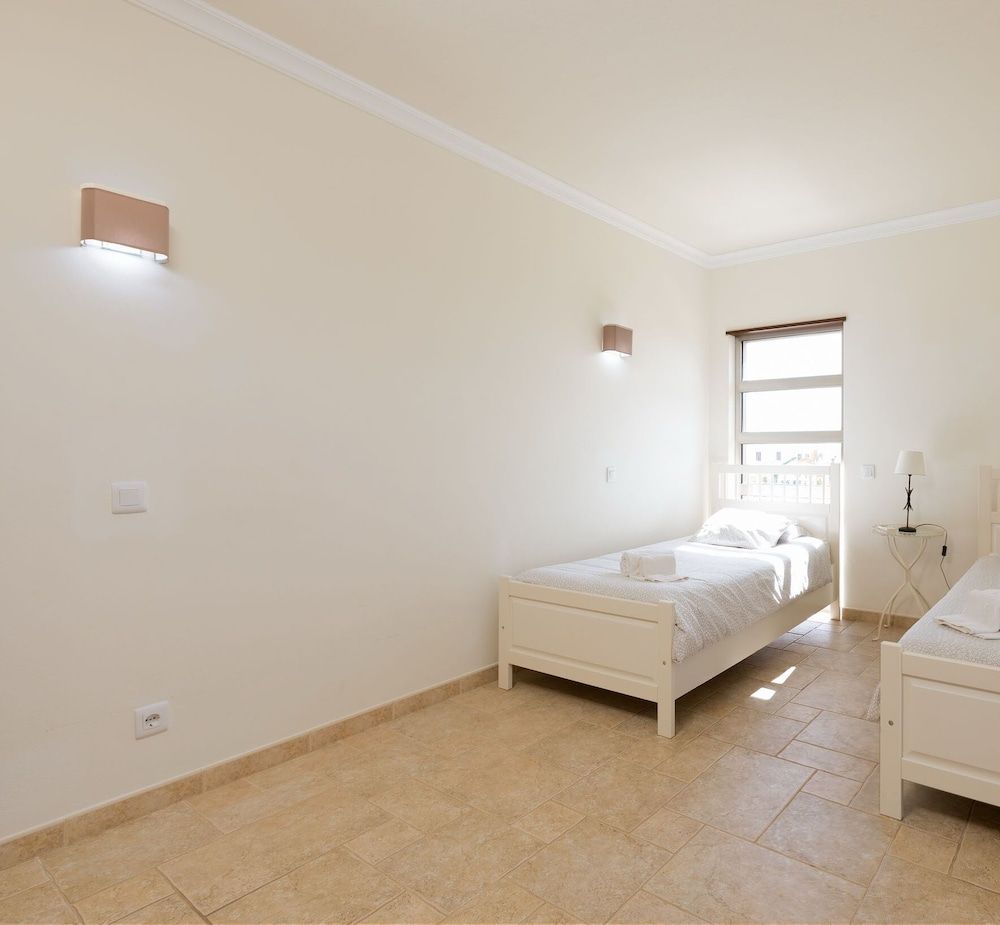 Moradia Ricardo - Gale Beach Villa, 5 Bedrooms, Private Pool, Garden View 15