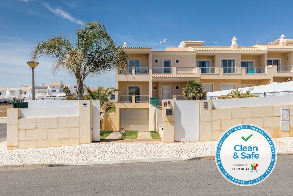 undefined Moradia Ricardo - Gale Beach 2