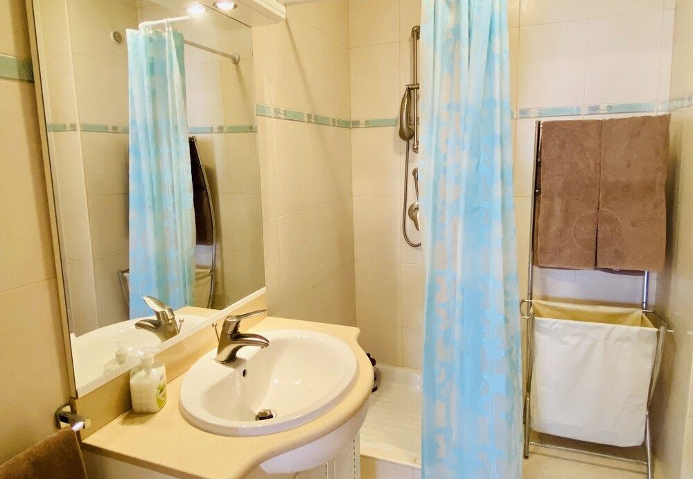 MFA ClP Apartment, 2 Bedrooms, Terrace, Beachside 7