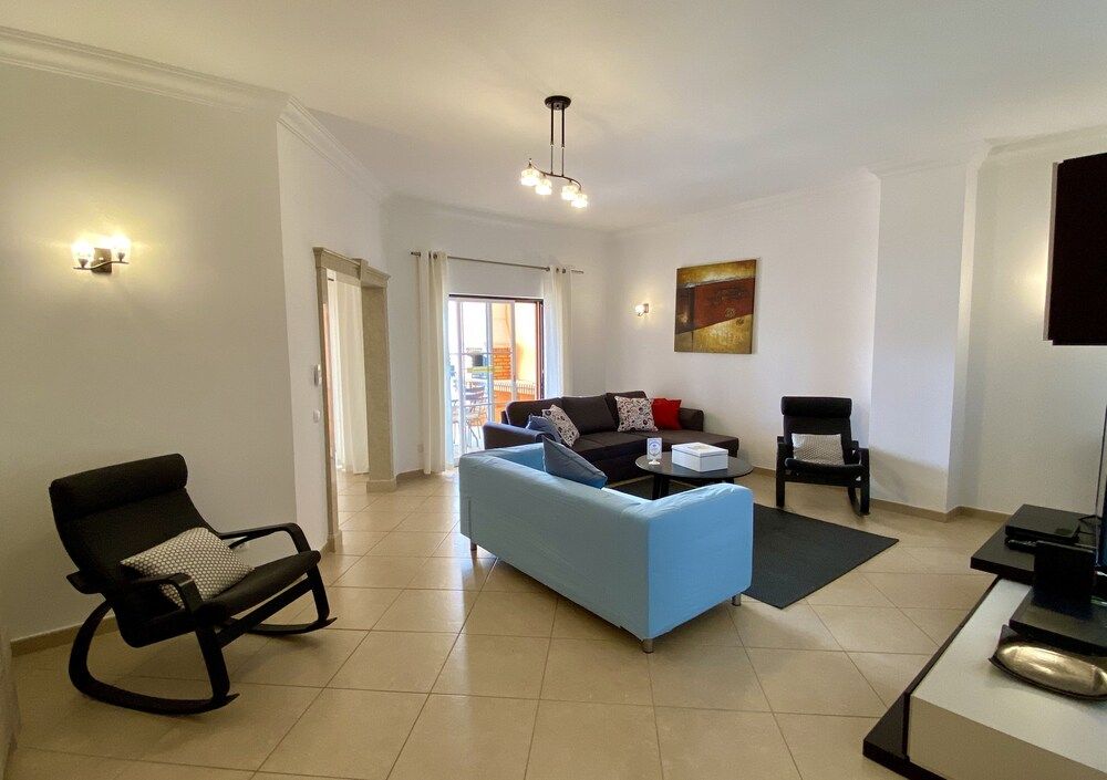 undefined Globo CIP 10