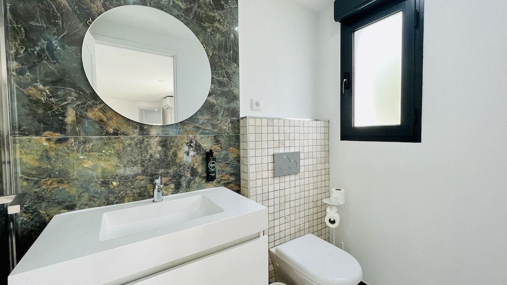 Strip CIP Villa, 4 Bedrooms, Private Pool, Pool View 30