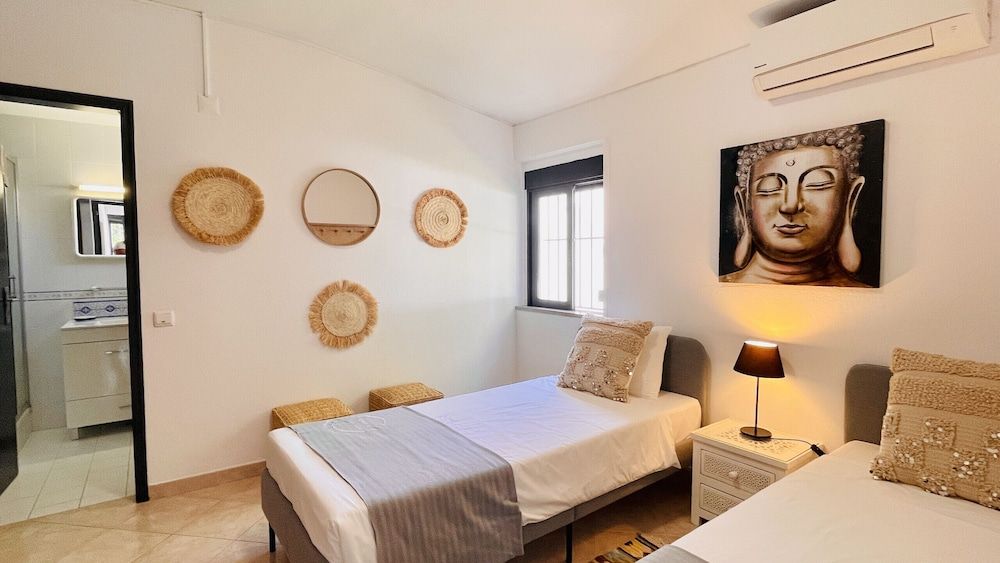 undefined Strip CIP 9