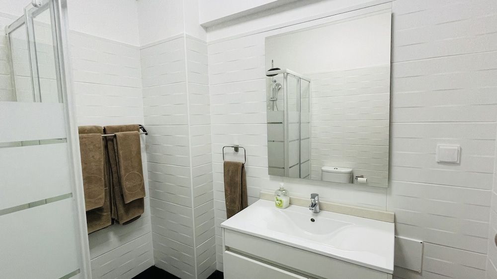 Aqua Plaza CIP Apartment, 2 Bedrooms, Pool Access, Garden View 14