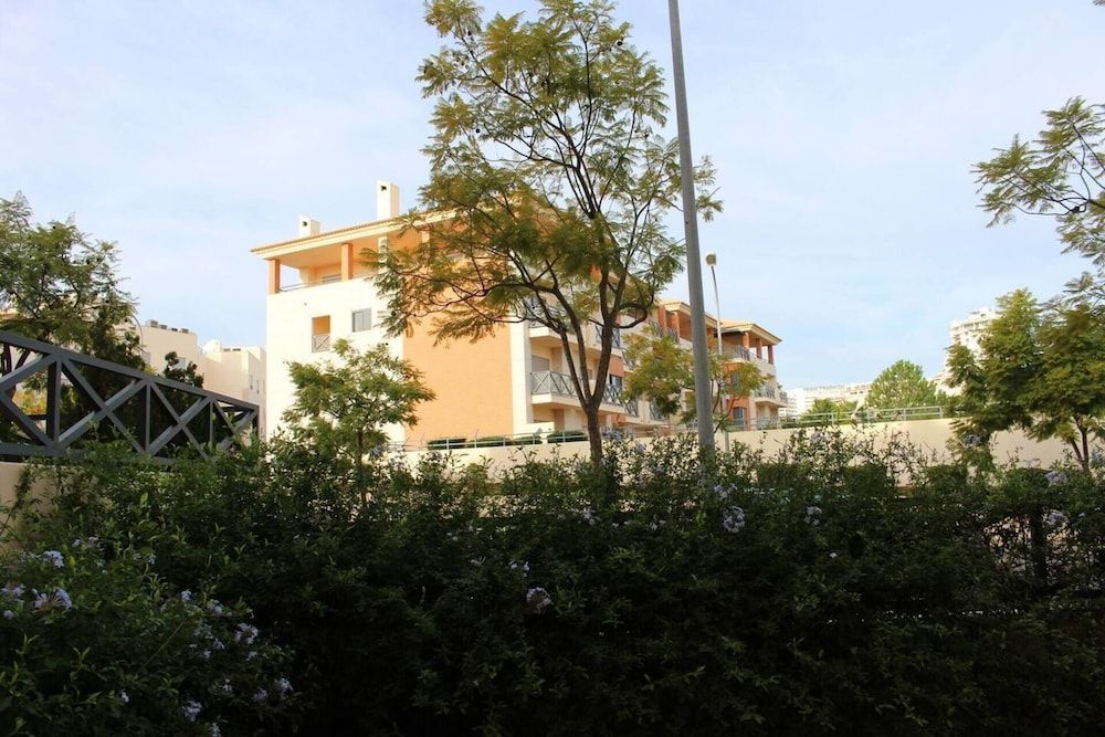 undefined Charming 3-bed Apartment in Albufeira 5