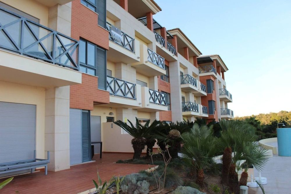 undefined Charming 3-bed Apartment in Albufeira 3