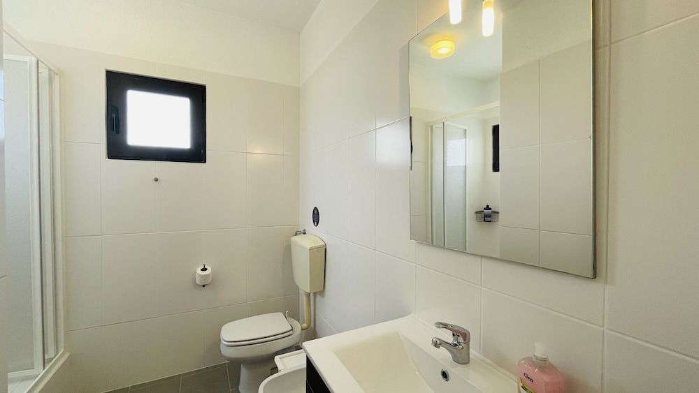 Medronheira CIP Apartment, 2 Bedrooms, Terrace, Beachside 17