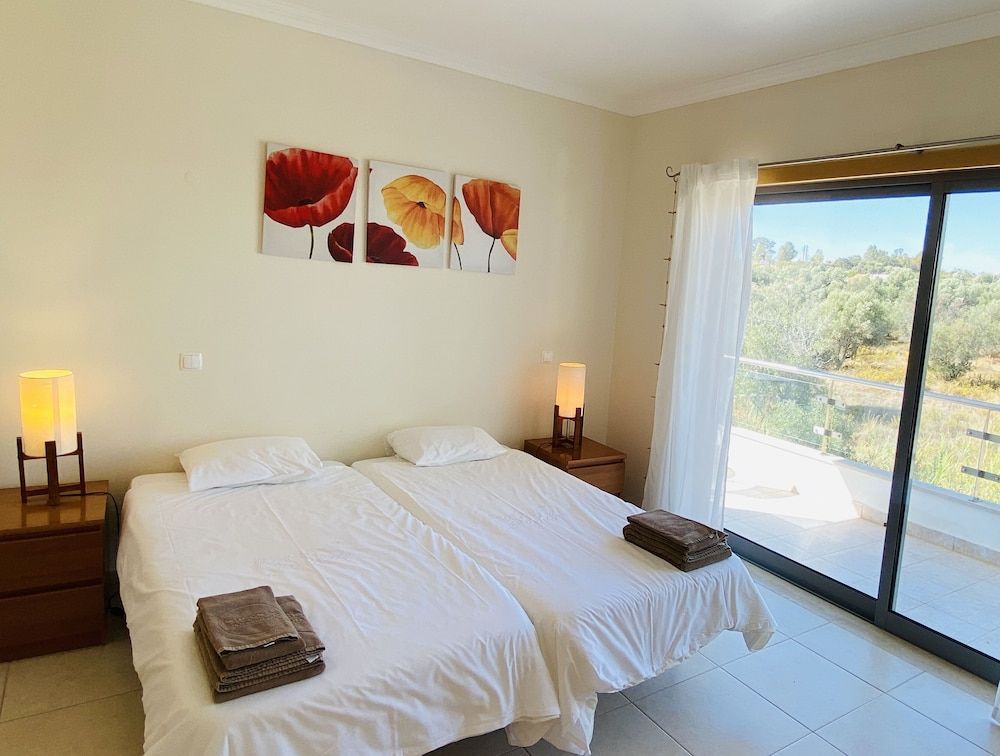 Branca CIP House, 2 Bedrooms, Pool Access, Garden View 2