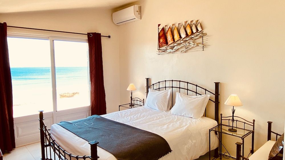 Beira Mar CIP Villa, 3 Bedrooms, Private Pool, Sea View 6