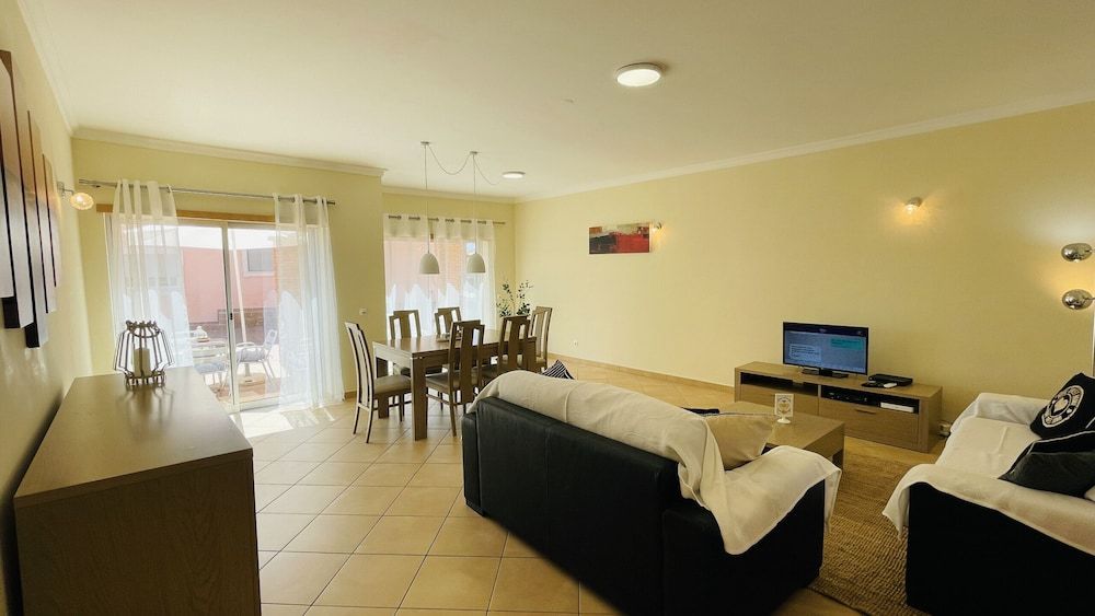 Santa Maria N CIP House, 2 Bedrooms, Pool Access, Pool View 10