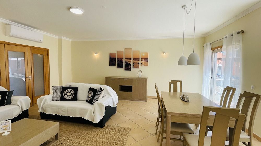 Santa Maria N CIP House, 2 Bedrooms, Pool Access, Pool View 12