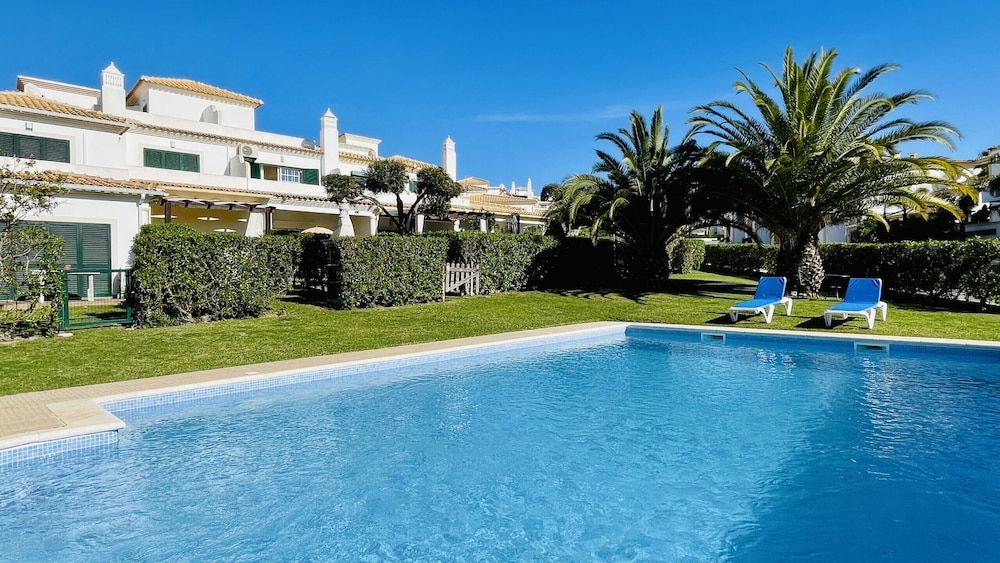 undefined Aires CIP 10