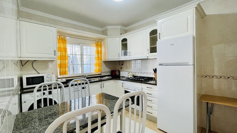 undefined Aires CIP 6