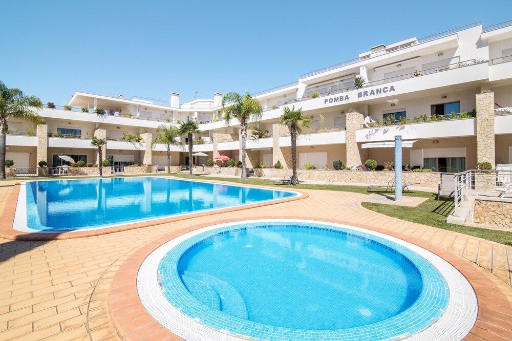 undefined Luxury Penthouse 3 Bedrooms Olhos de Água 10