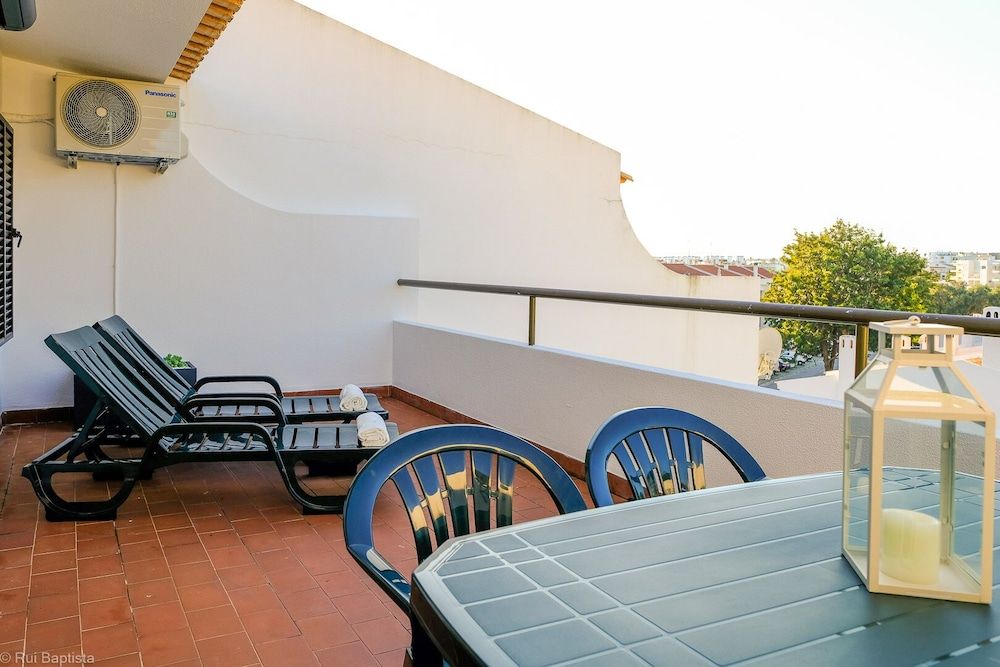 Immaculate 1-bed Apartment in Albufeira Apartment, 1 Queen Bed 13