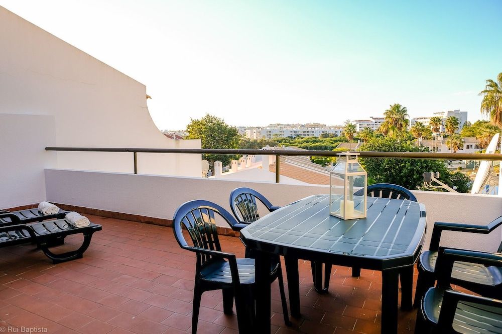 Immaculate 1-bed Apartment in Albufeira Apartment, 1 Queen Bed 14