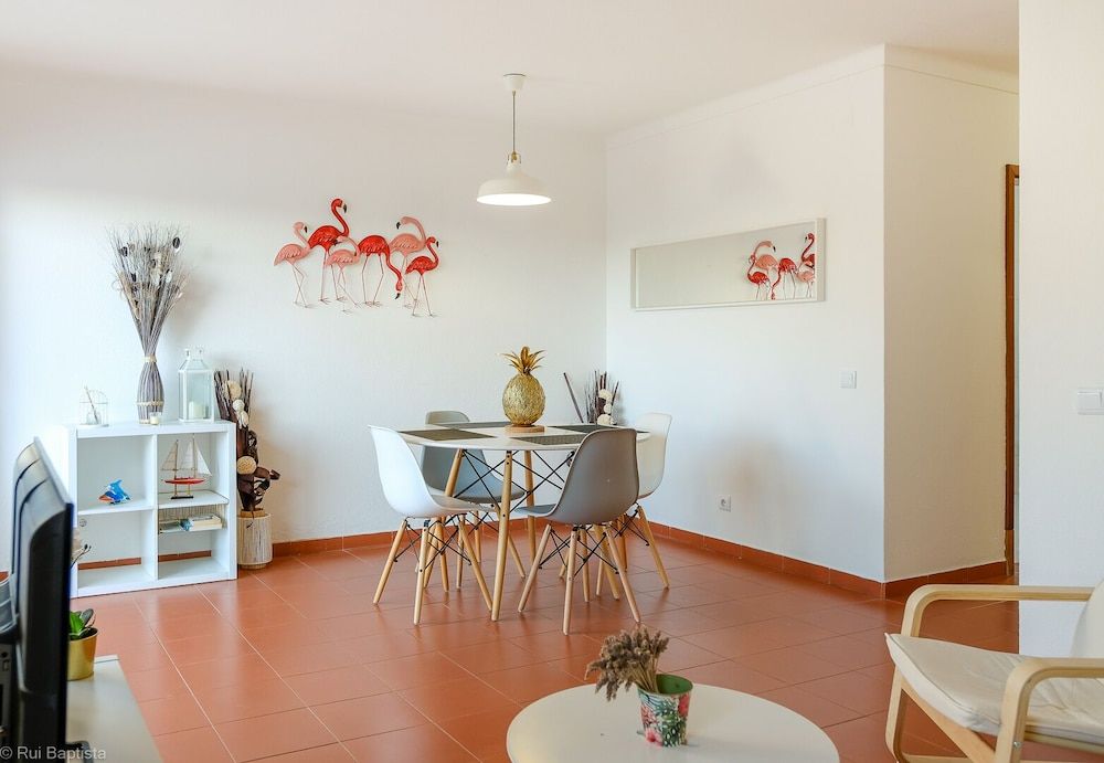 Immaculate 1-bed Apartment in Albufeira Apartment, 1 Queen Bed 20