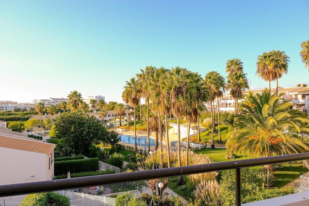 Immaculate 1-bed Apartment in Albufeira Apartment, 1 Queen Bed 12