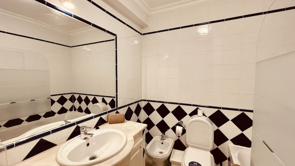 Bicos U CIP Apartment, 2 Bedrooms, Pool Access, Sea View 5