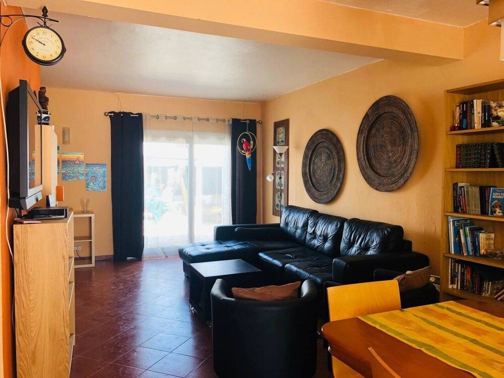 Remarkable 3-bed House in Albufeira House, Multiple Beds 11