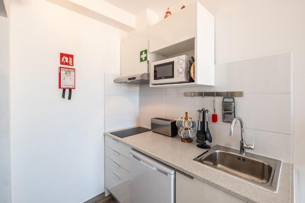 Oceanic Rainbow Apartment-Albufeira Deluxe Apartment, 1 Bedroom, Ocean View 6