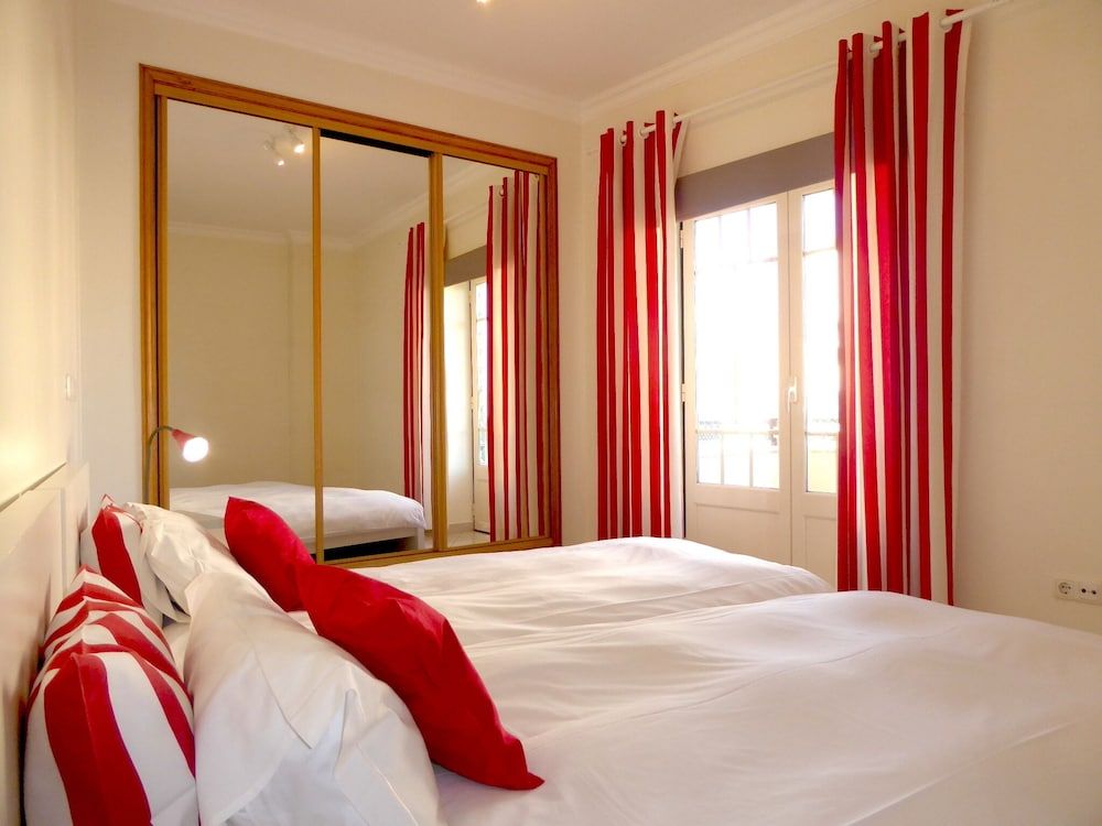 Bicos T CIP Apartment, 3 Bedrooms, Pool Access, Sea View 4