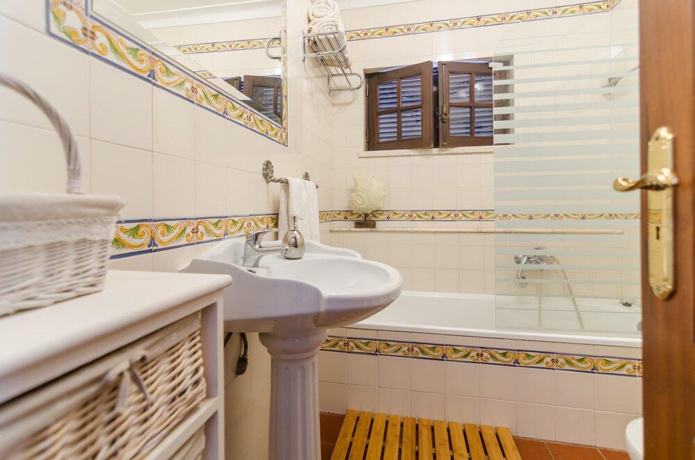 Villa V5 With Private Pool Villa, 5 Bedrooms, Private Pool, City View 15