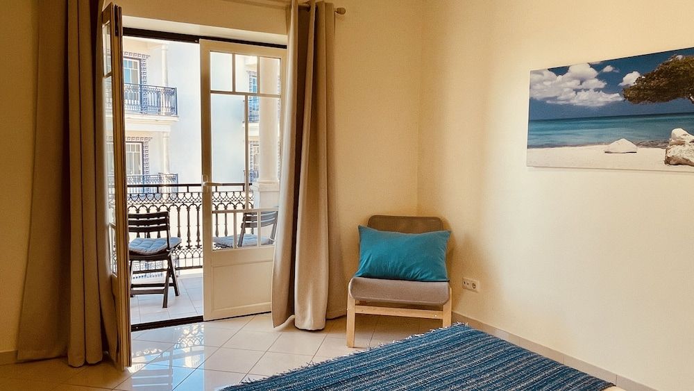 Bicos R CIP Apartment, 2 Bedrooms, Pool Access, Sea View 3
