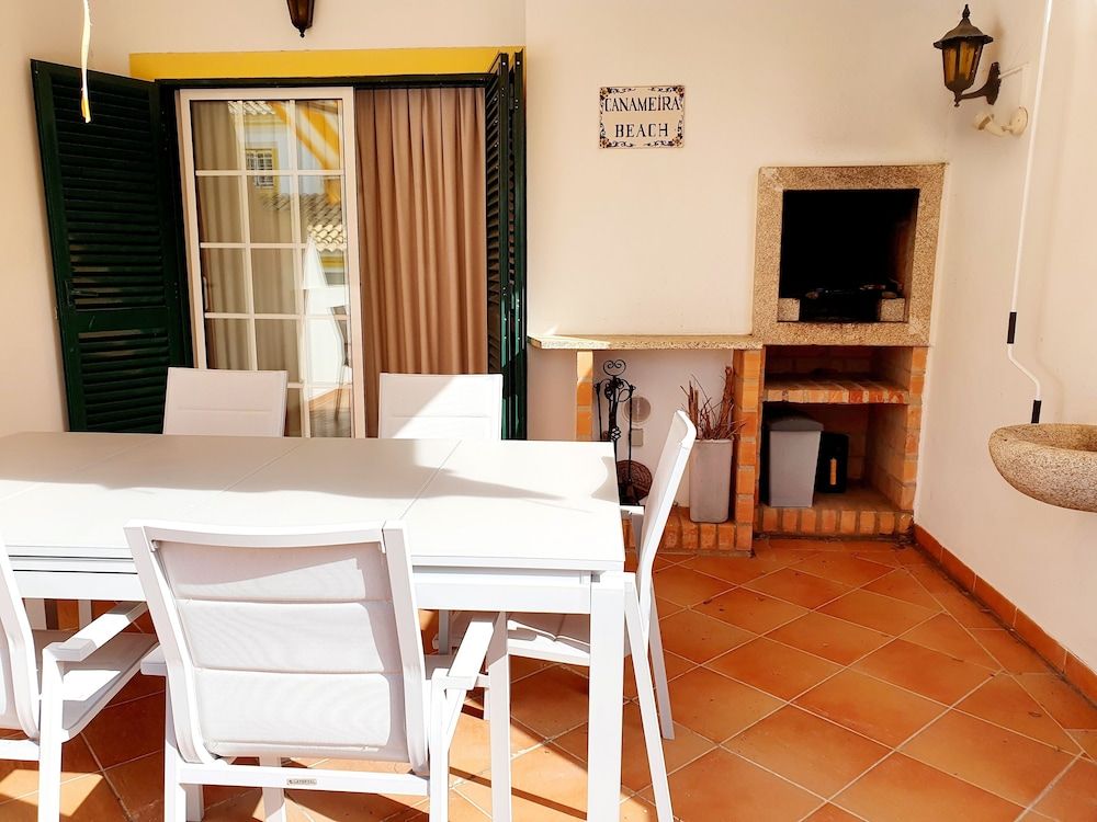 Canameira Beach Family House, Private Bathroom, Pool View 20