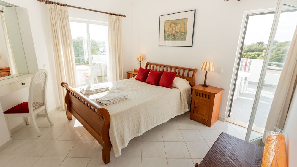 Amazing 2-bedroom Appartment With big Terrace! Apartment