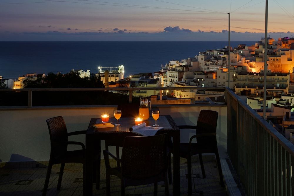 Rooftop Oldtown Residence Deluxe Apartment, Ocean View 15