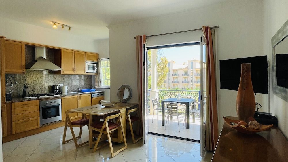 Oura CIP Apartment, 1 Bedroom, Pool Access, Sea View 12
