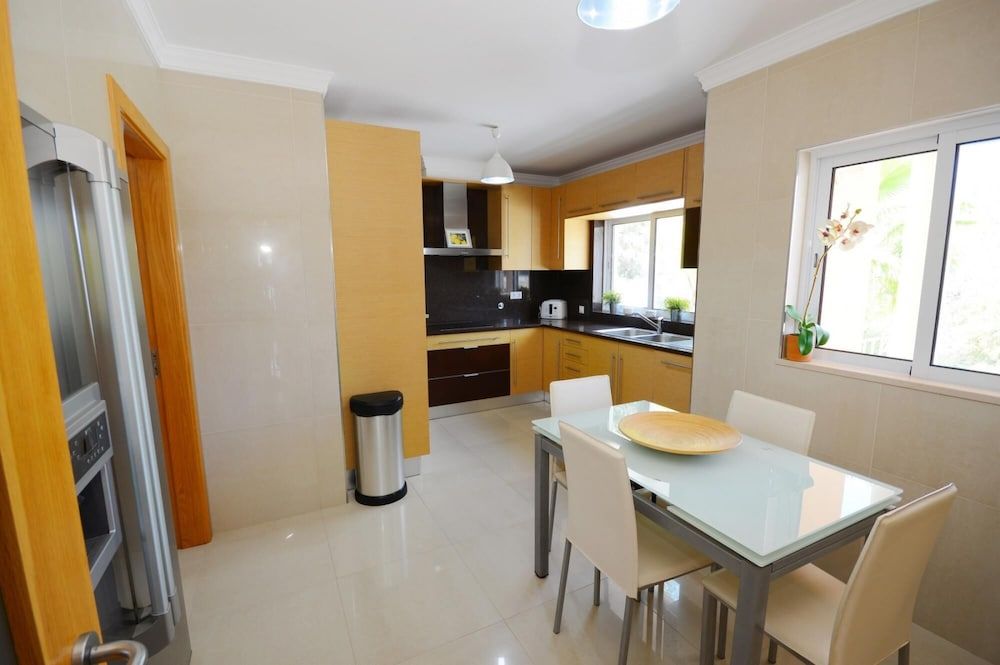 undefined Duma in Albufeira With 4 Bedrooms and 4 Bathrooms 4