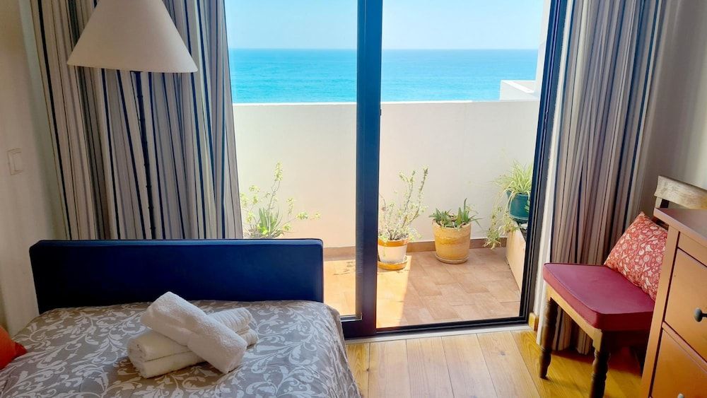 Albufeira Beach Cliffs House Apartment, Smoking 46