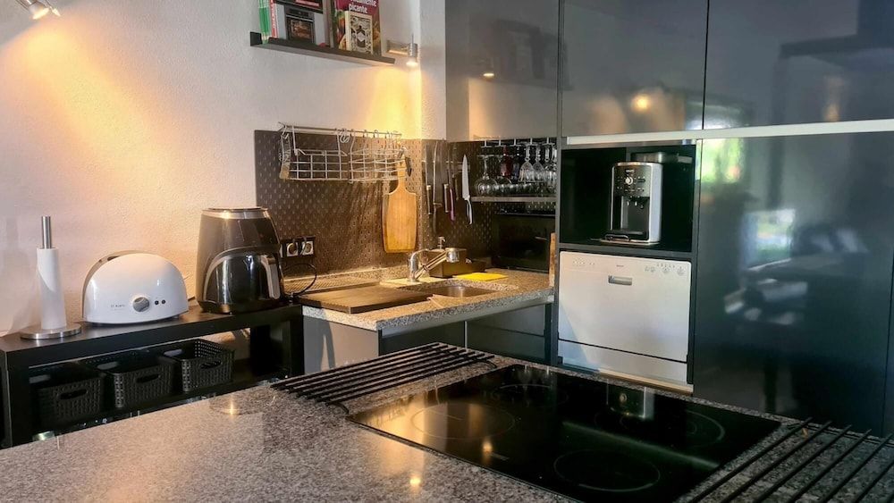 Albufeira Cozy Garden T2 Near the Beach Apartment 24