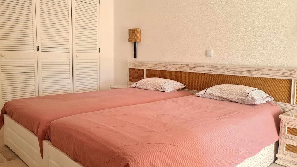 Albufeira With Terrace sea Views 5 min to Beach 21 Apartment 2