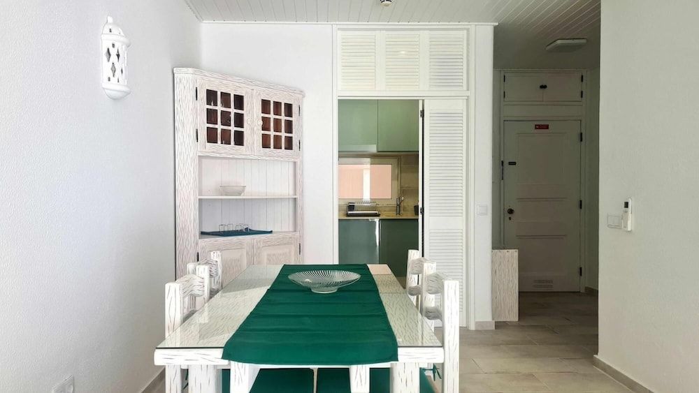 undefined Albufeira With Terrace sea Views 5 min to Beach 21 7