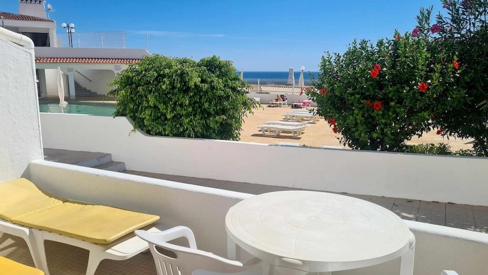 Albufeira With Terrace sea Views 5 min to Beach 21 Apartment 5