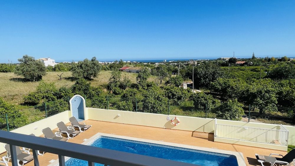 undefined Lara Lima CIP 8