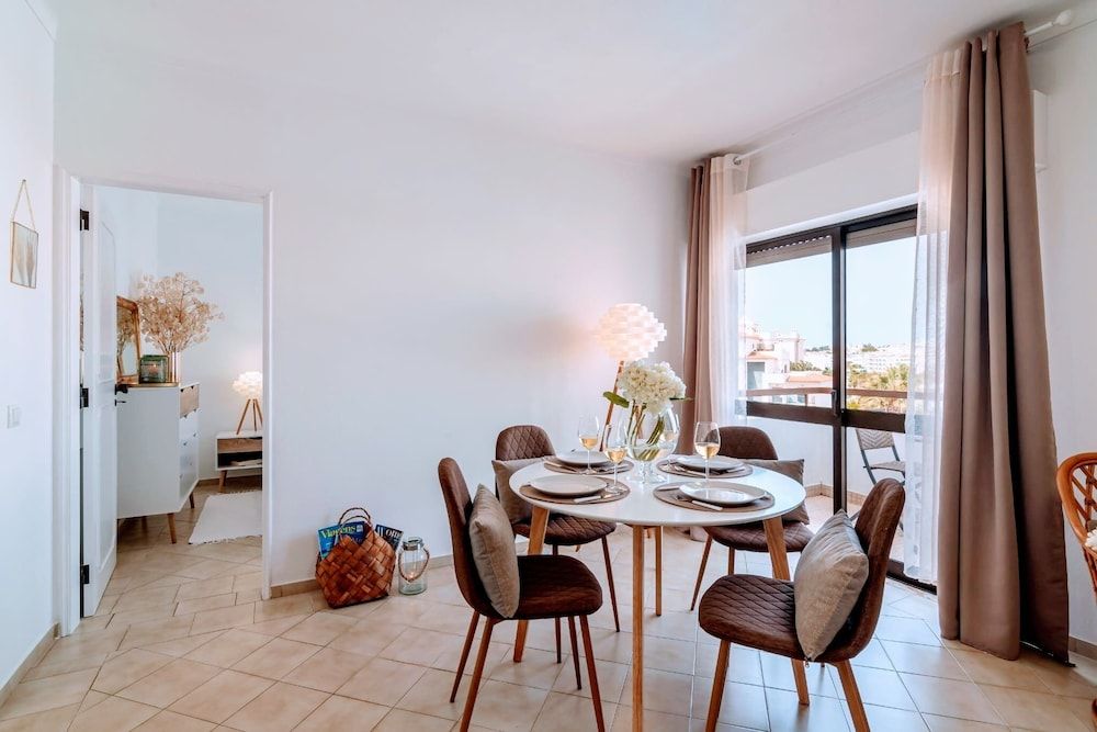 undefined Holiday 1 Bed Apartment With Pool in Albufeira 9