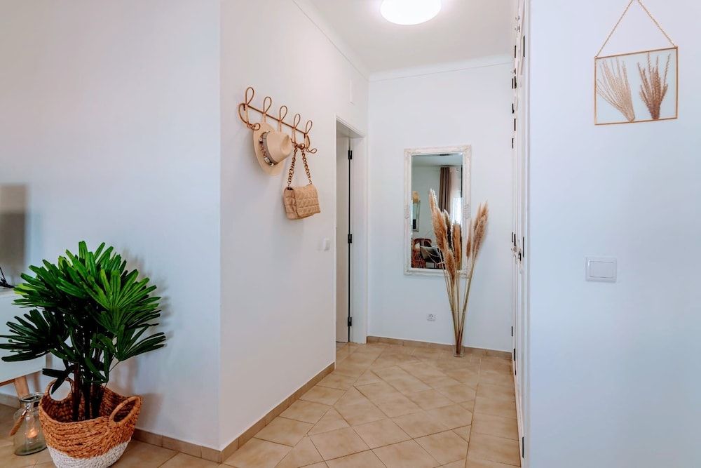 Holiday 1 Bed Apartment With Pool in Albufeira Apartment 13