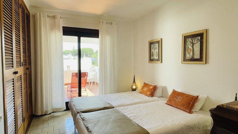 Mar CIP Apartment, 3 Bedrooms, Pool Access, Garden View 4