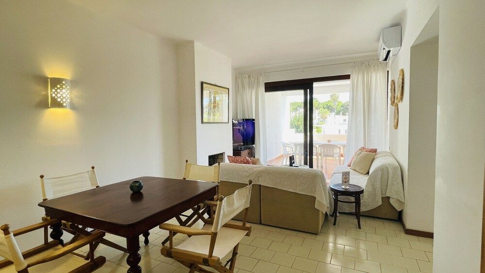Mar CIP Apartment, 3 Bedrooms, Pool Access, Garden View 10
