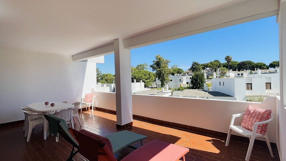 Mar CIP Apartment, 3 Bedrooms, Pool Access, Garden View 13