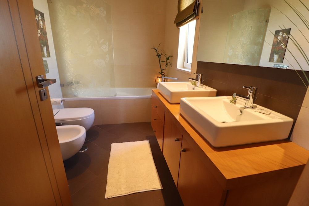 3-bed Townhouse With Pool in Albufeira Balaia House 13