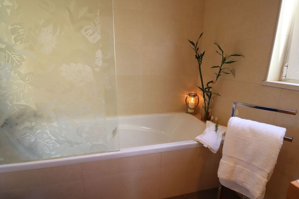 3-bed Townhouse With Pool in Albufeira Balaia House 16